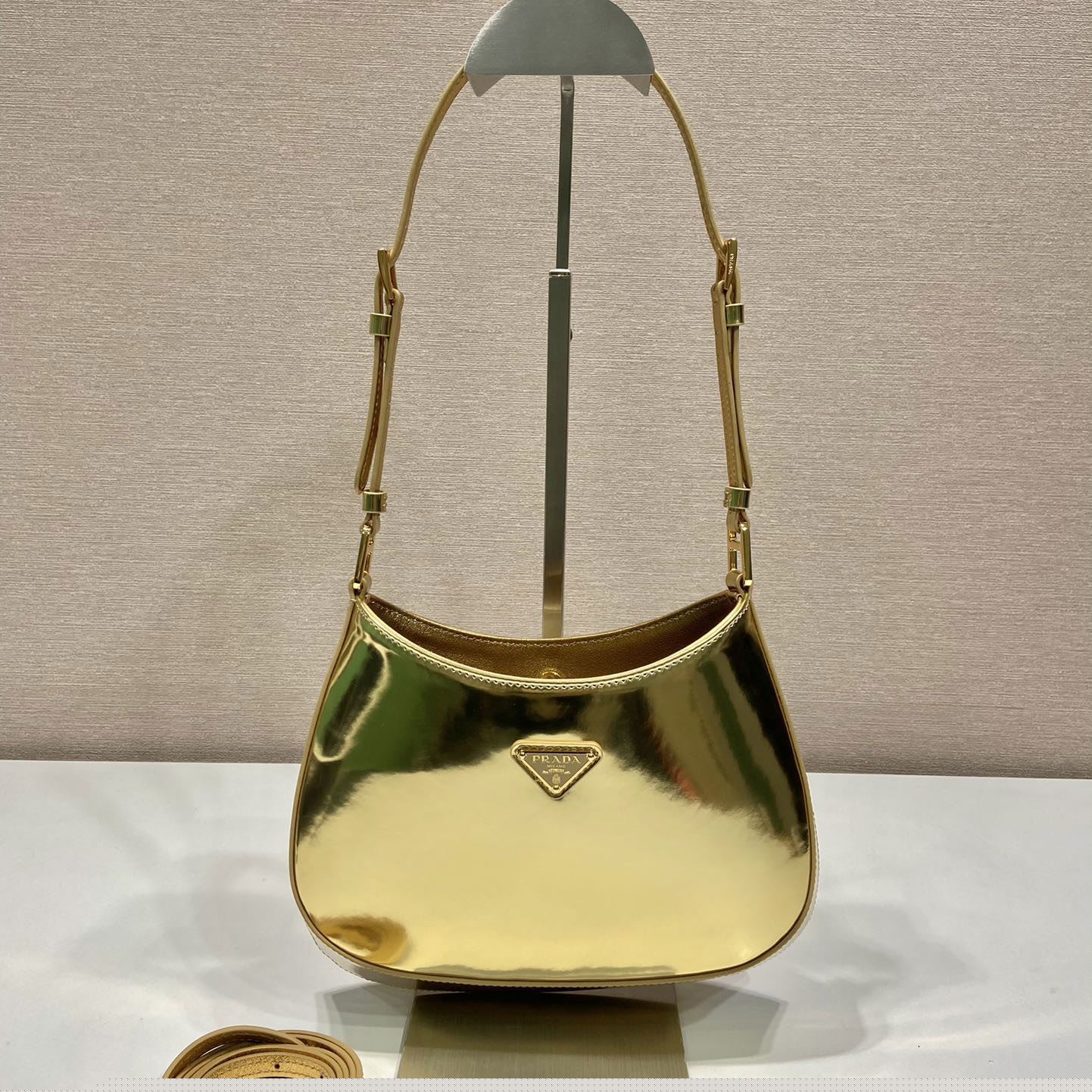 Pra*a satchel bags